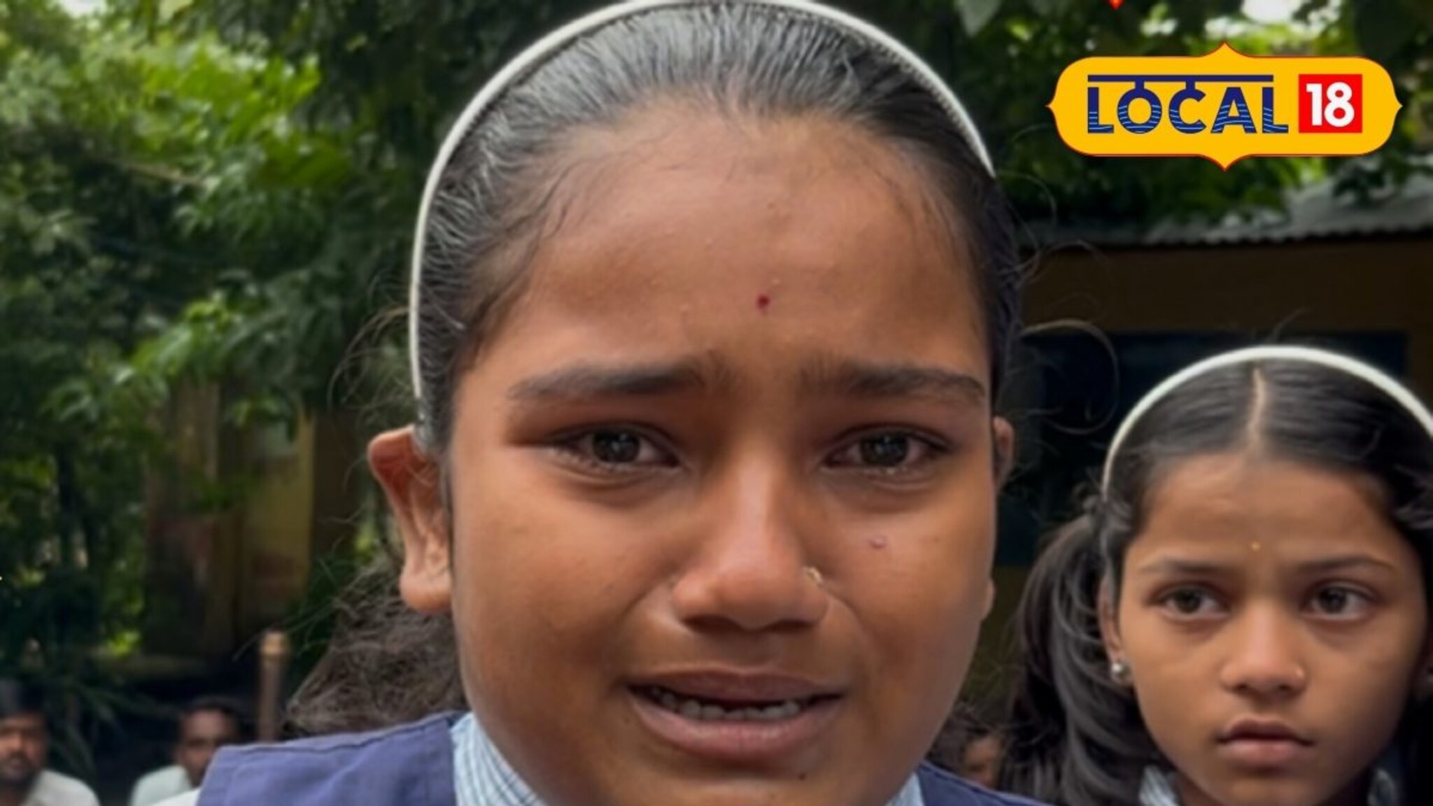 हे फक्त झेडपी शाळेतच घडू शकतं, सरांसाठी पोरं ढसाढसा रडली, Video