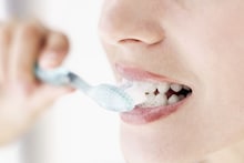 दात घासू नका! पुण्याच्या डेटिंस्टचा सल्ला, अजब वाटेल पण सांगितलं लॉजिकल कारण