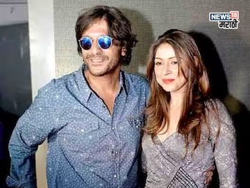 नाइट क्लबमध्ये भेट अन् एअर होस्टेसच्या प्रेमात पडले चंकी पांडे, Love Story! नाइट क्लबमध्ये भेट अन् एअर होस्टेसच्या प्रेमात पडले चंकी पांडे, Love Story!