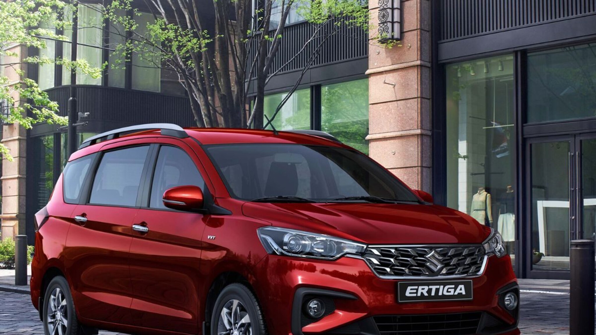 Maruti Wagon R आता बाजूला करा, घरी आणा फॅमिलीसाठी Ertiga, इतकी किंमत झाली कमी!