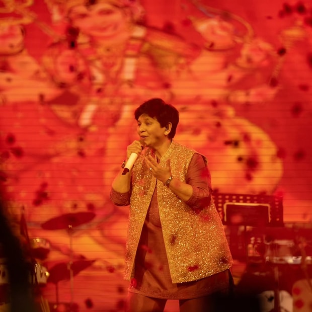 फाल्गुनी पाठक आघाडीची गायिका पण बॉलिवूड सिनेमांमध्ये तिने कधीच गाणं गायलं नाही. ती म्हणते  