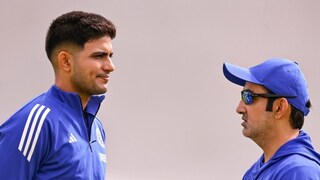 टीम इंडियाला मोठा धक्का, स्टार खेळाडूची सीरिजमधून माघार, रिप्लेसमेंटसाठी धावाधाव