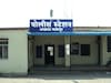बियर बारच्या बाहेर राडा, तरूणाला पाईपने मारहाण, पाठ झाली निळी-पिवळी