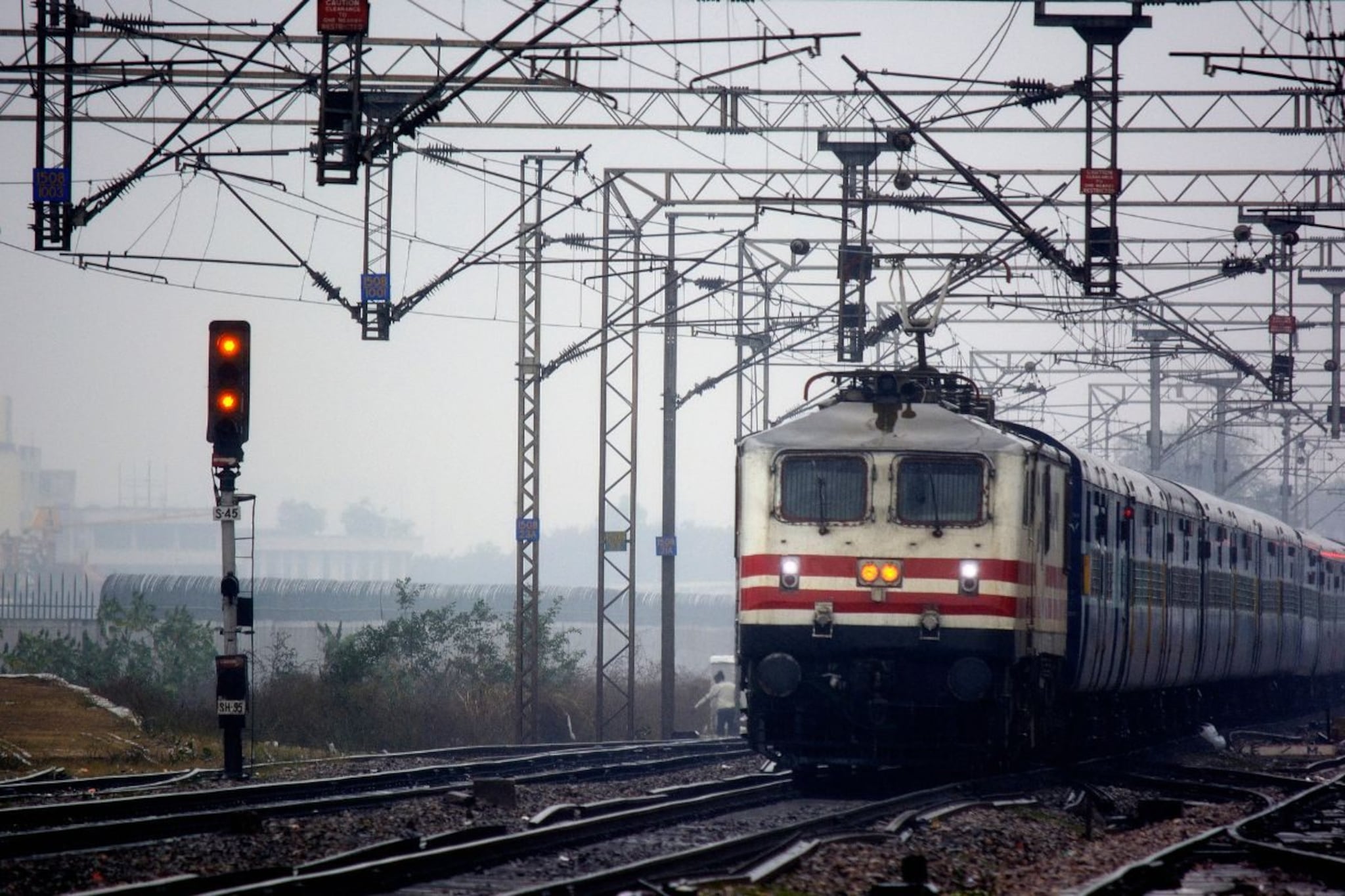 सणासुदीच्या काळात प्रवाशांसाठी स्पेशल ट्रेन, कसा असेल मार्ग? जाणून घ्या वेळापत्र