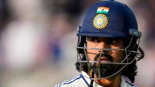 टीम इंडियाची निवड झाली, पण गिल टेन्शनमध्ये, केएल राहुलने अचानक सोडलं मैदान! टीम इंडियाची निवड झाली, पण गिल टेन्शनमध्ये, केएल राहुलने अचानक सोडलं मैदान!