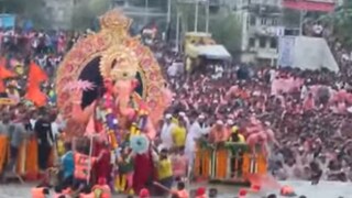 'लालबागचा राजा' 4 तास गिरगाव चौपाटीवर, कधी होणार विसर्जन? मोठी अपडेट समोर