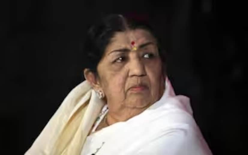 सध्या सिनेसृष्टीत बायोपिकचा ट्रेंड सुरू आहे. अनेक मोठ्या कलाकारांचे बायोपिक प्रेक्षकांच्या भेटीला येत आहेत. लता आणि आशा ही जोडगोळी कायम स्मरणात राहिल. 