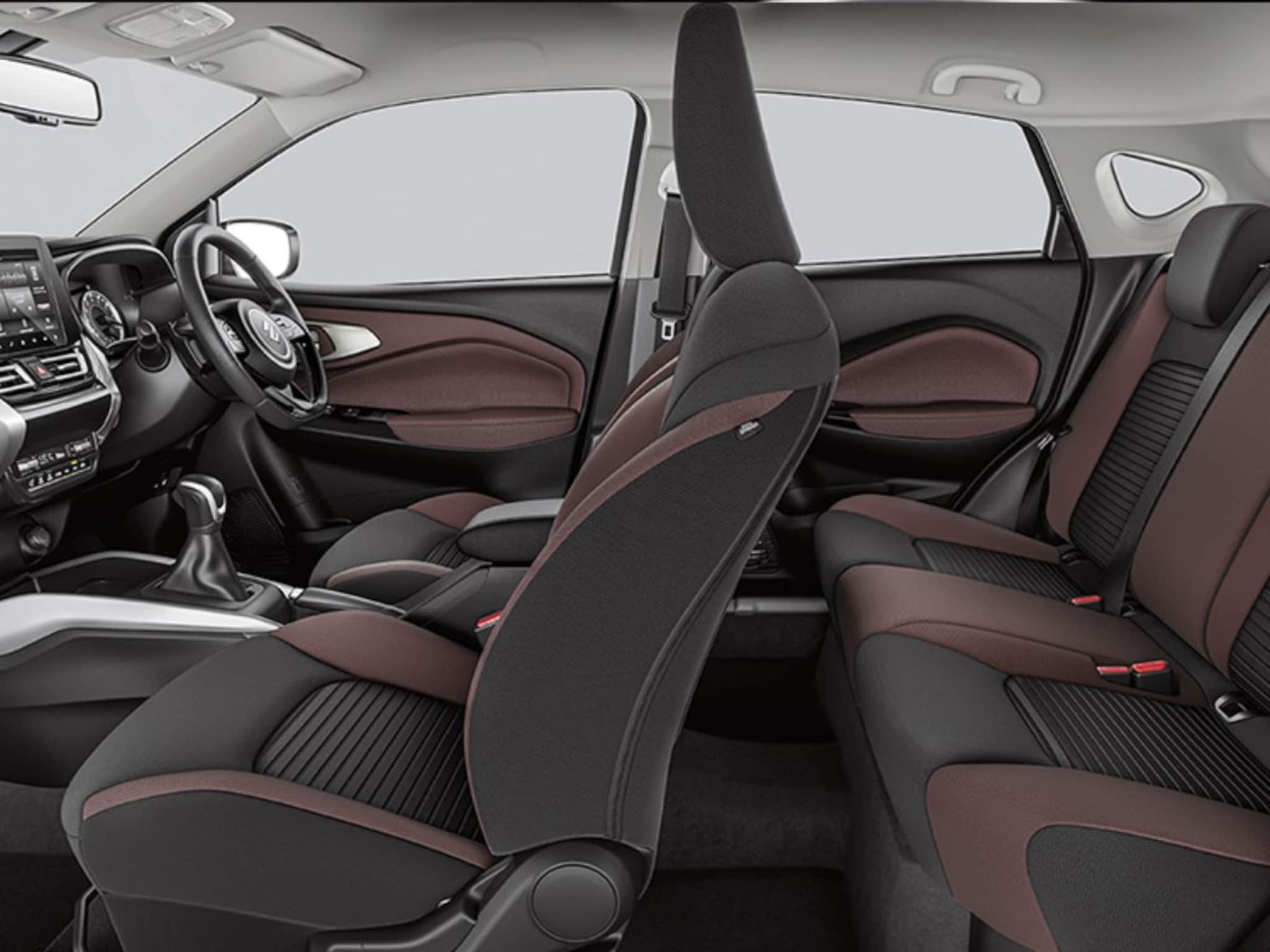 Maruti ची पाठीमागून मर्सिडीजसारखी दिसणारी SUV, तब्बल 1.12 लाखाने झाली स्वस्त, इतकी आहे किंमत!