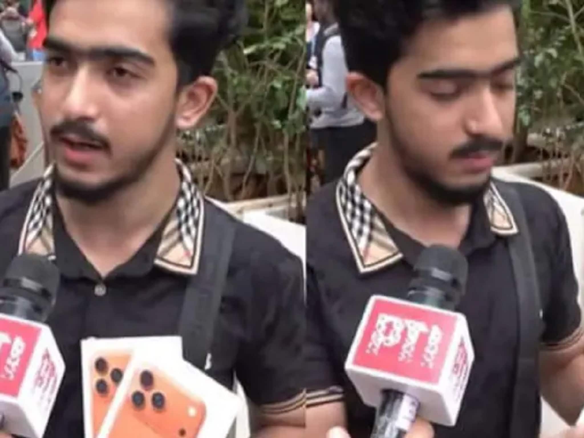 मुंबईतील या तरुणाने खरेदी केला देशातील पहिला iPhone 17! रात्रभर उभा होता रांगेत