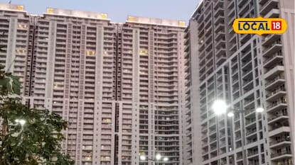 Mumbai News: मुंबईत घरविक्रीचा रेकॉर्ड! जानेवारी ते ऑगस्ट दरम्यान 99000 हून अधिक घरांची नोंदणी Mumbai News: मुंबईत घरविक्रीचा रेकॉर्ड! जानेवारी ते ऑगस्ट दरम्यान 99000 हून अधिक घरांची नोंदणी