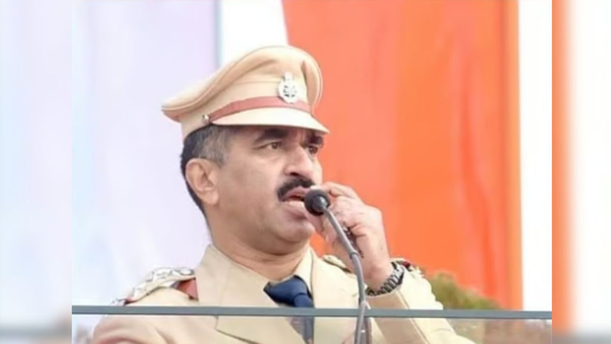 पोलीस अधिकाऱ्याचं टोकाचं पाऊल, घरात कुणी नसताना संपवलं जीवन, बीडमधील खळबळजनक घटना