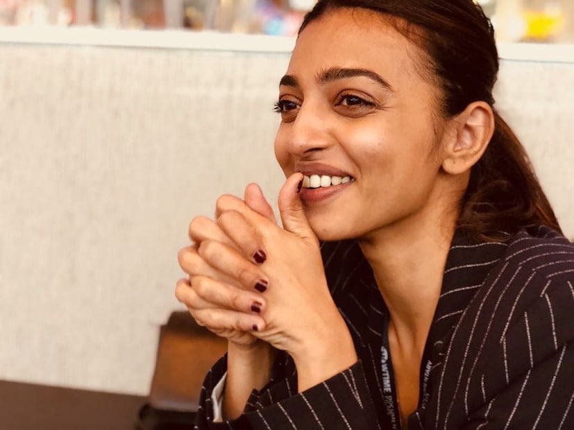 'ओटीटी क्वीन' म्हणून प्रसिद्ध असलेल्या या अभिनेत्रीने प्रत्येक भूमिकेला न्याय दिला आहे, मग तो साध्या महिलेचा असो वा बोल्ड सीनचा.