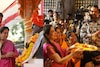 आधी आनंद दिघेंच्या पुतळा नंतर देवीची आरती, रश्मी ठाकरेंचे ठाण्यातील PHOTOS