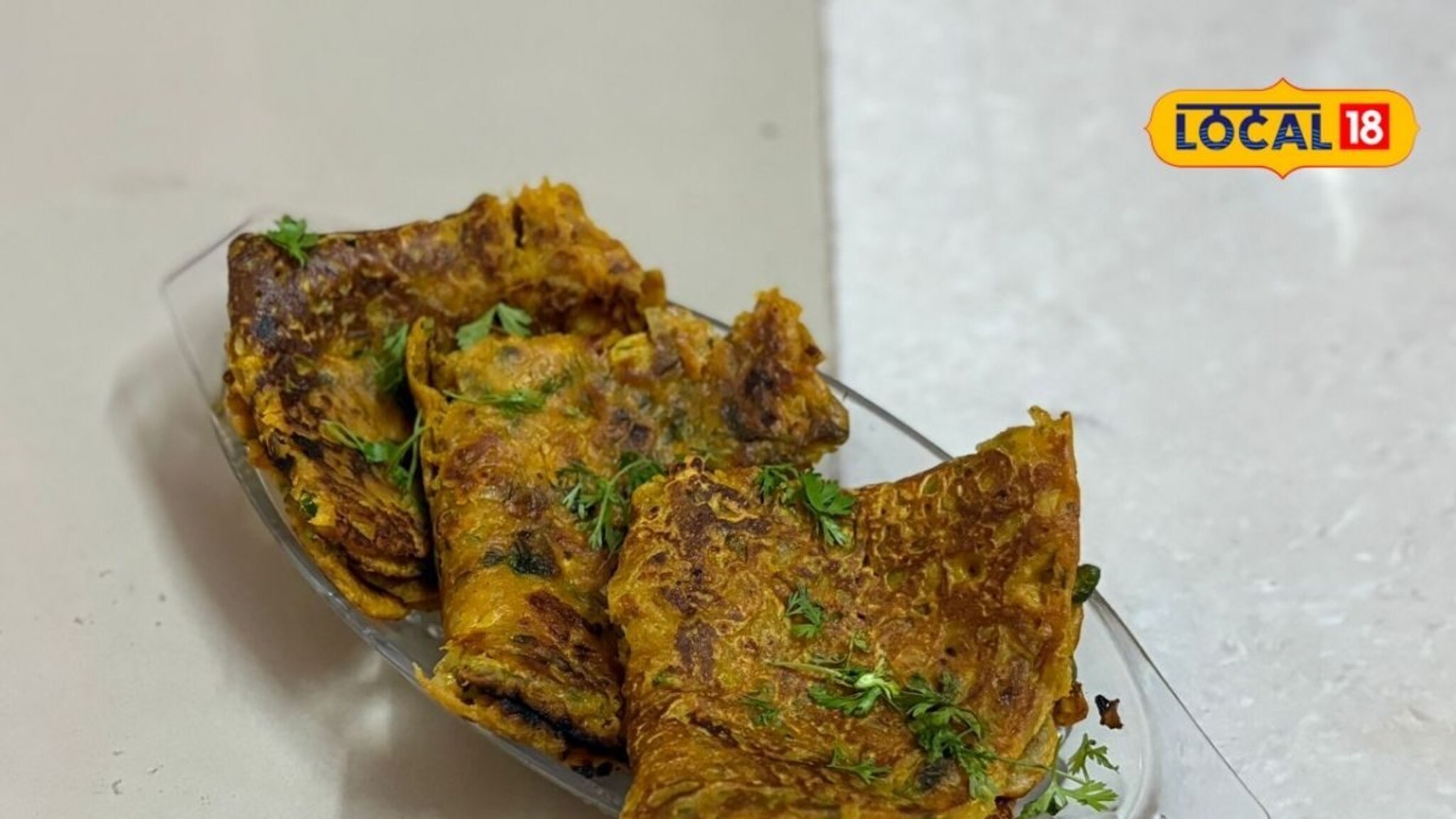 Besan Poli Recipe: रोज तेच तेच पदार्थ खाऊन कंटाळलात? पौष्टिक बेसनाची पोळी बनवा घरीच, रेसिपीचा Video