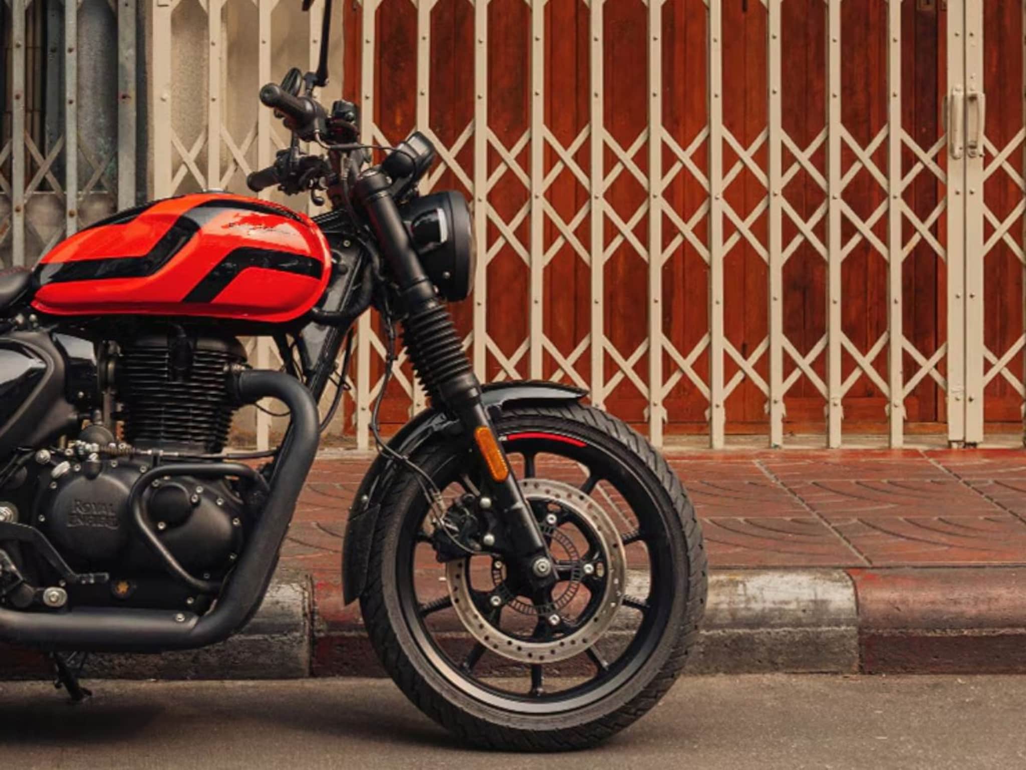 Royal Enfield ची सगळ्यात स्वस्त बाइक, GST.20 मुळे इतकी कमी झाली किंमत!