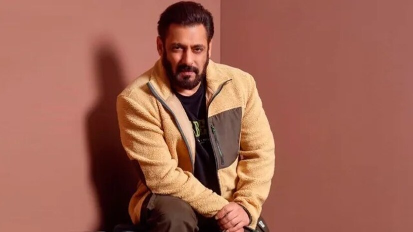 सलमान पुढे म्हणाला, “जेव्हा त्यापेक्षा जास्त ब्रेकअप्स झाले, तेव्हा मला खात्री झाली की, चूक माझीच होती. खरं सांगायचं तर, जर कुणाला दोषी ठरवायचं असेल, तर मीच दोषी आहे.”