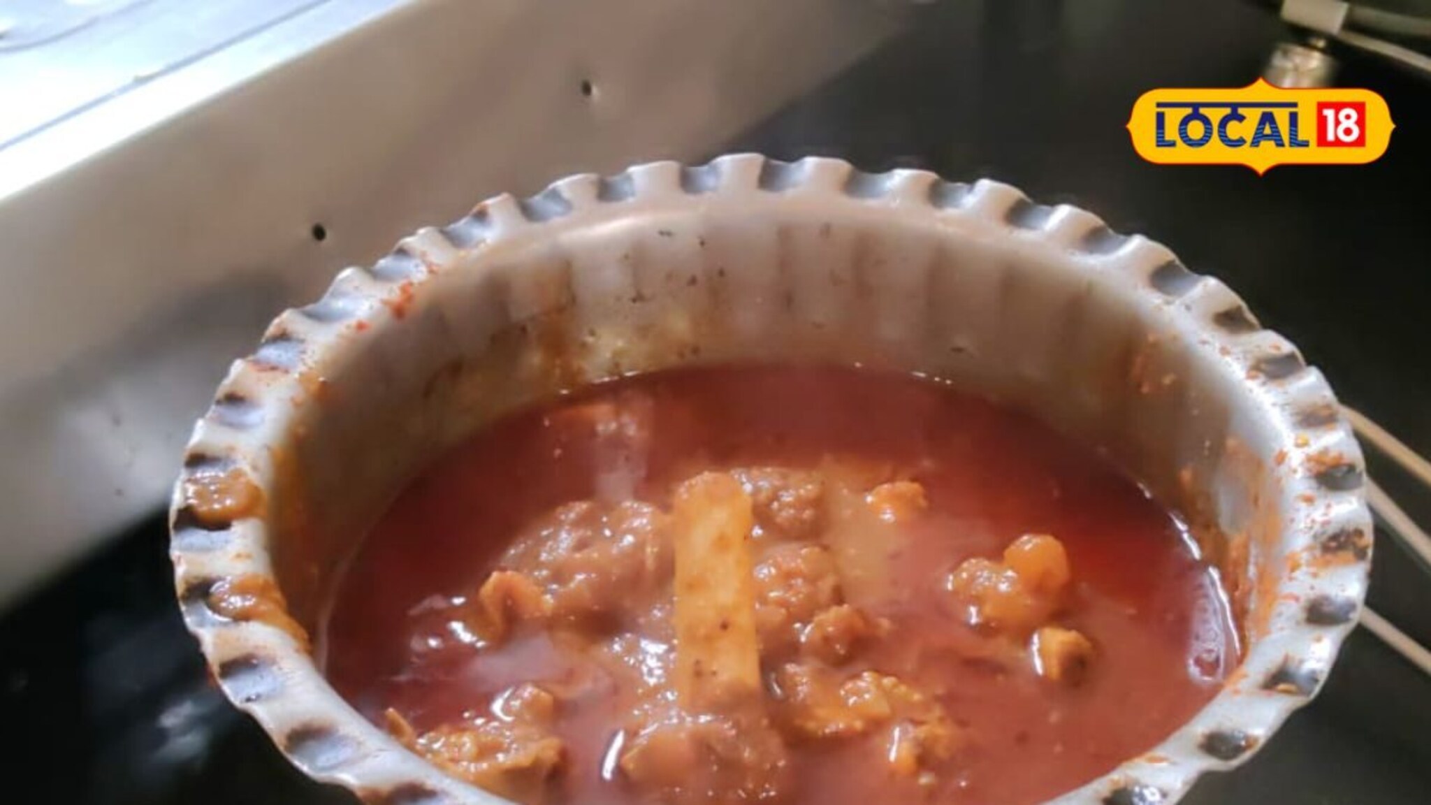 Shik Kadhai Solapur: सोलापुरातील फेमस शिक कढई, खवय्यांची असते खाण्यासाठी मोठी गर्दी, तुम्ही कधी चाखलीये का चव?