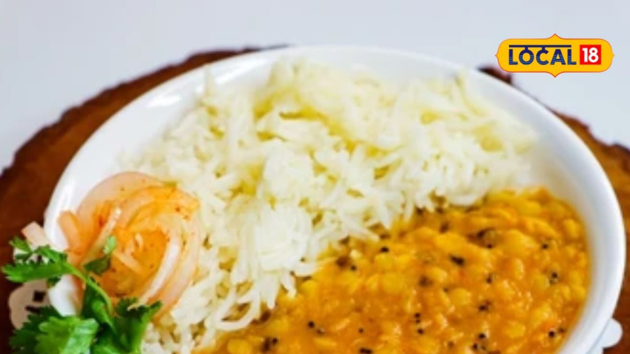 Famous Food: 20 रुपयामध्ये पोटभर खा! अस्सल सोलापुरी दालचा राईस, पिंपरी-चिंचवडमधील ठिकाण माहितीये का?