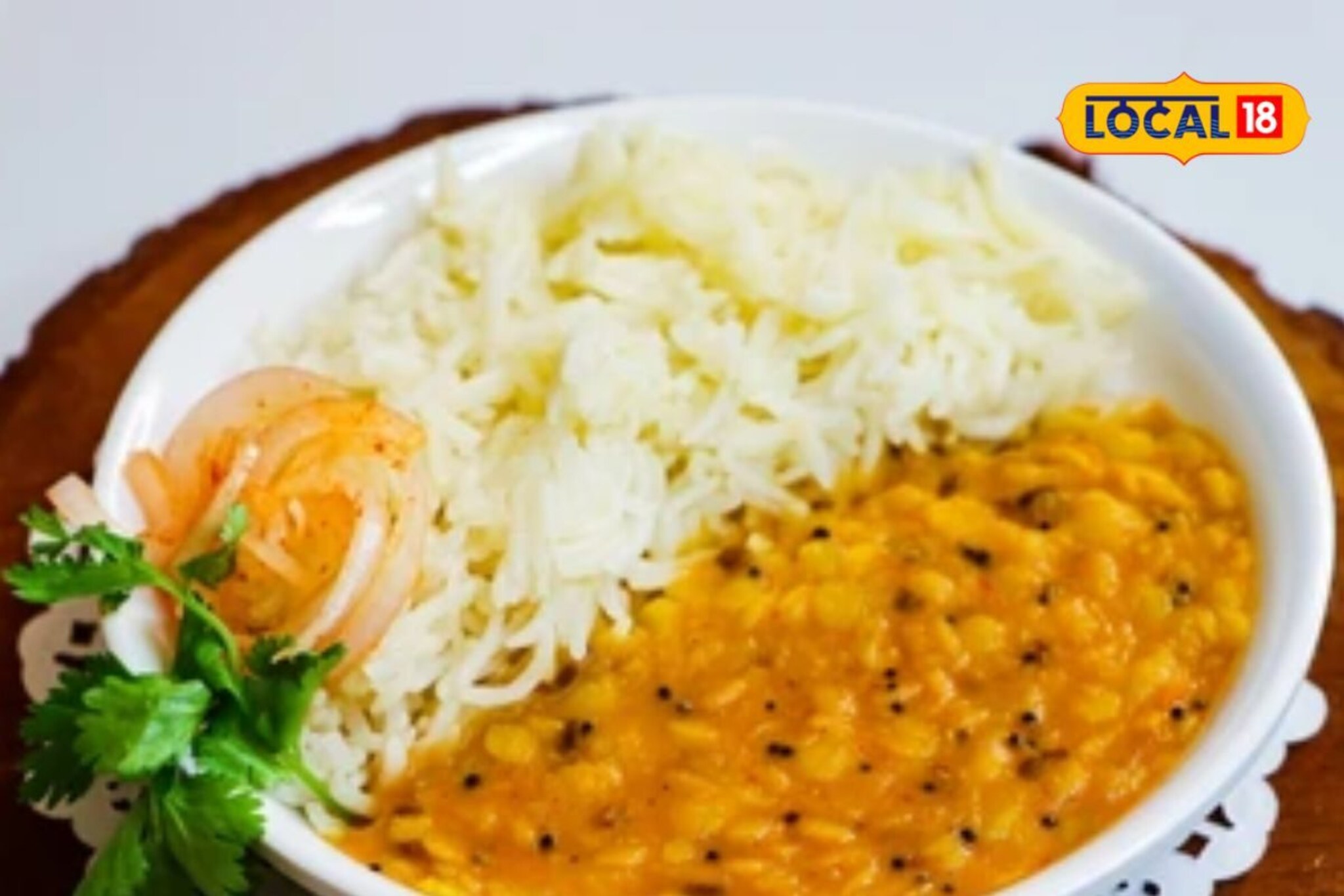 Famous Food: 20 रुपयामध्ये पोटभर खा! अस्सल सोलापुरी दालचा राईस, पिंपरी-चिंचवडमधील ठिकाण माहितीये का?