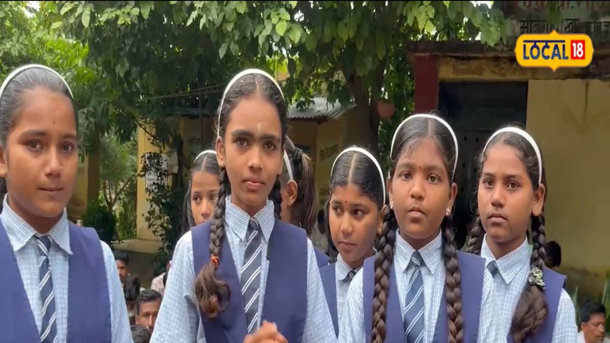 हे फक्त झेडपी शाळेतच घडू शकतं, सरांसाठी पोरं ढसाढसा रडली, Video पाहून तुमच्याही डोळ्यात येईल पाणी!