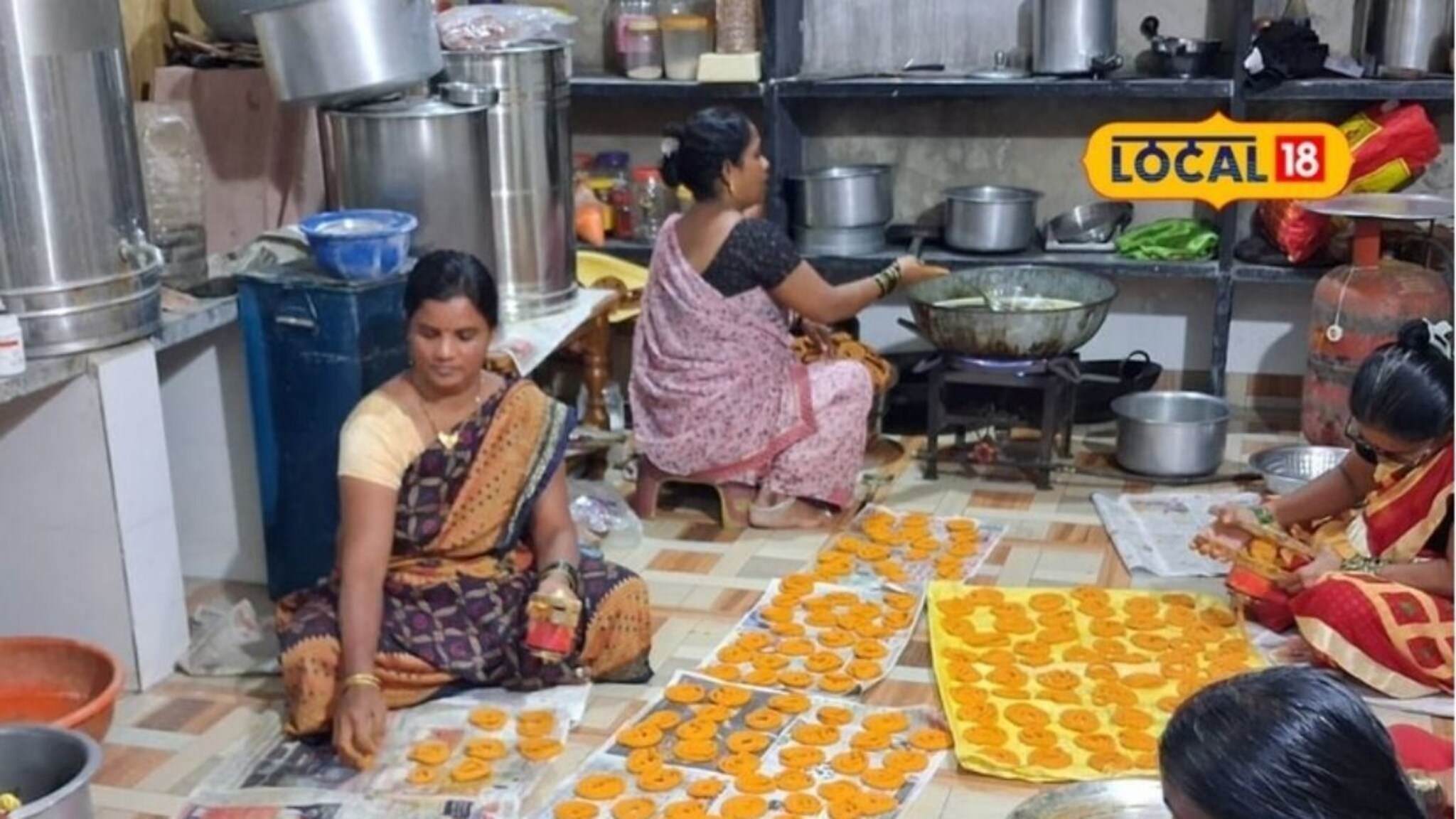 चटण्या, लाडू, फरसाणची उभारली फॅक्टरी, सविताताईंची आता वर्षाला 10 लाखांची उलाढाल