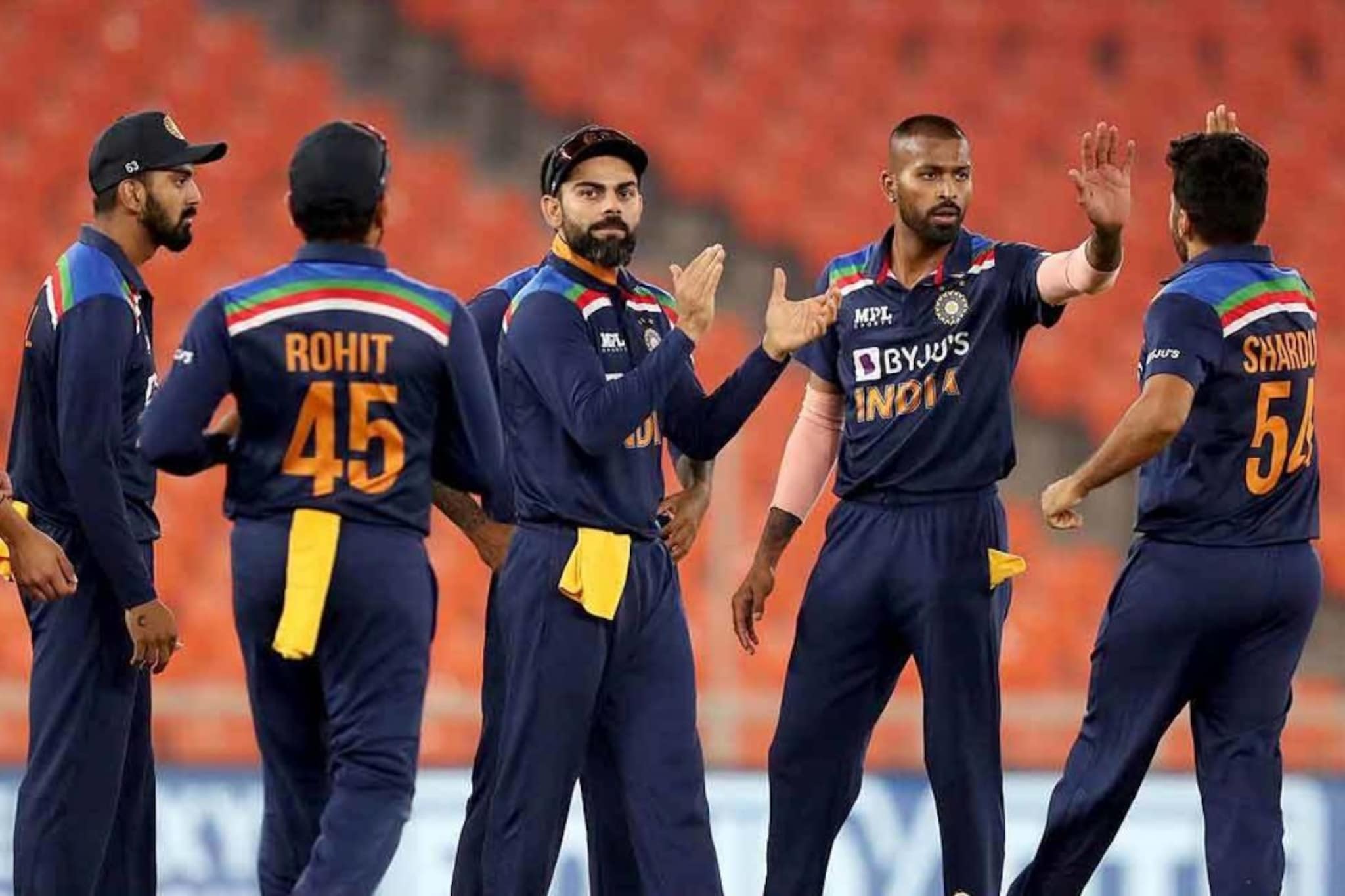 Teachers Day ला दिली गुरूदक्षिणा! टीम इंडियाच्या स्टार खेळाडूने मन जिंकलं, प्रशि