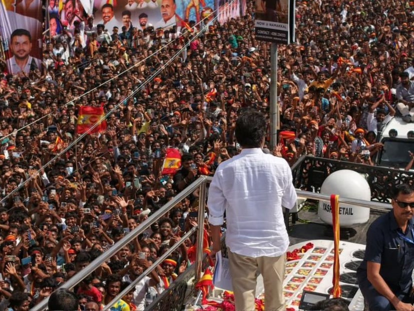 विजय थलापती यांचं खरं नाव जोसेफ विजय चंद्रशेखर असं आहे. त्यांनी २ फेब्रुवारी २०२४ मध्ये राजकीय पक्षाची घोषणा केली होती. २०२६ मध्ये तामिळनाडूमध्ये विधानसभा निवडणूक होत आहे. त्यासाठी विजय यांनी रॅलीचं आयोजन केलं आहे. 