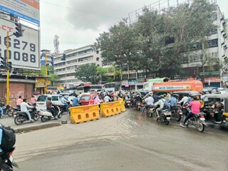 Solapur News : नवरात्रनिमित्त सोलापूर शहरातील वाहतुकीमध्ये मोठे बदल, बंद रस्ते आणि पर्यायी मार्ग कोणते?