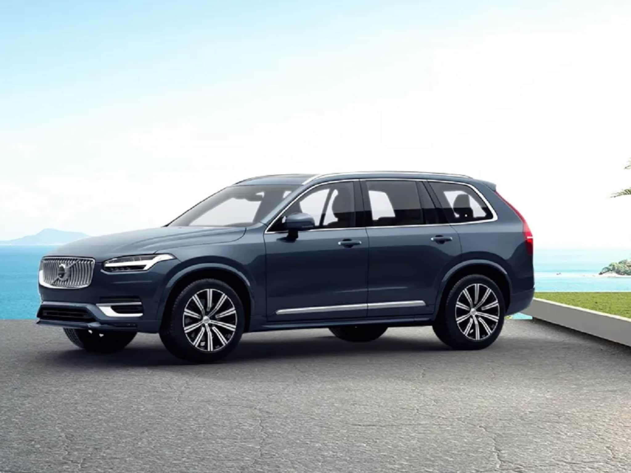 Volvo Car Price Cut: फेस्टिव्ह सीझनपूर्वी 7 लाखांनी स्वस्त झाली ही कार! कंपनीने जारी केली नवी किंमत