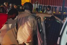भरधाव कंटेनरच्या धडकेत कारचा चक्काचूर, भीषण अपघातात दोघांचा जागीच मृत्यू, तीन जण