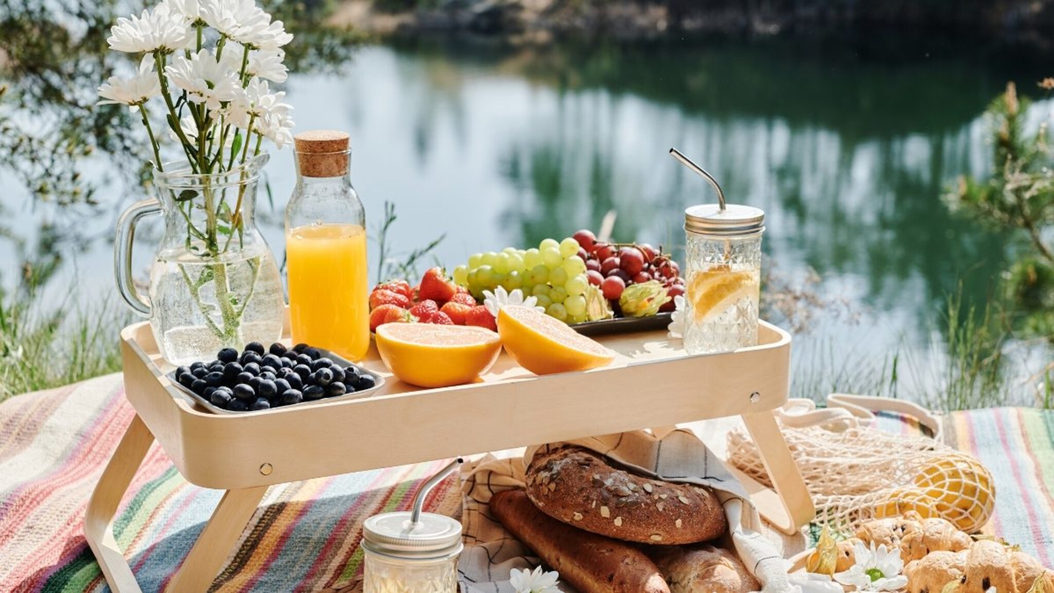 खाताना जपून! 'हे' आहेत जगातील सर्वात धोकादायक 10 पदार्थ; शेफलाही लागतो परवाना!