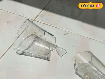 दिवाळी स्वच्छ्तेदरम्यान 'या' वस्तू काढून टाका! आयुष्यावर करतात नकारात्मक परिणाम दिवाळी स्वच्छ्तेदरम्यान 'या' वस्तू काढून टाका! आयुष्यावर करतात नकारात्मक परिणाम