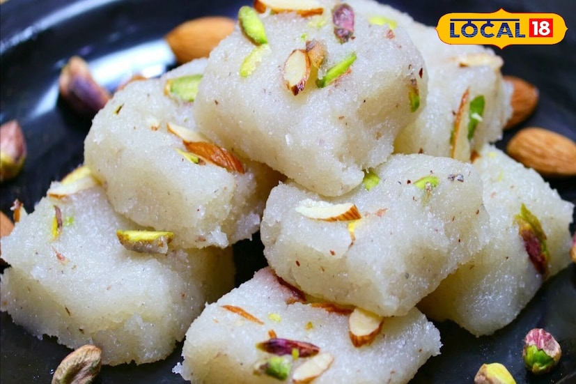 सीताफळाची बर्फी : हा सर्वात क्लासिक आणि लोकप्रिय पर्याय आहे. सीताफळाचा गर कमी आचेवर मावा किंवा खवा, साखर आणि तूप घालून शिजवला जातो. त्याचा क्रिमी पोत आणि सुक्या फळांमधील ओलावा एक अद्भुत चव निर्माण करतो.