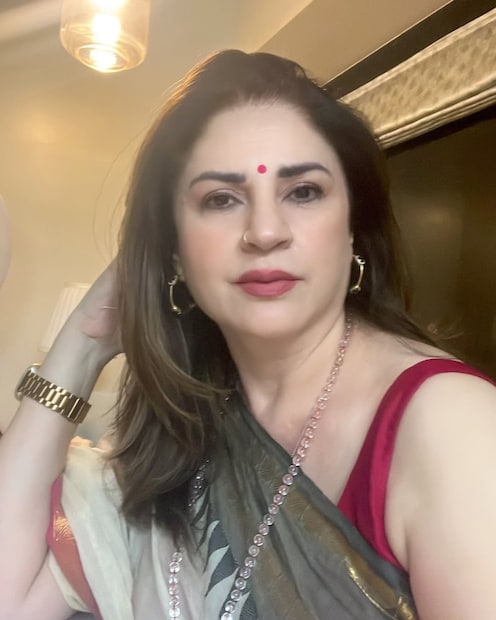 जेव्हा गौरव खन्नाने तिला विचारले की तिने कधी एखाद्या अभिनेत्याला डेट केले आहे का, तेव्हा कुनिका म्हणाली, 