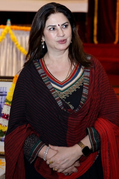 प्रणित मोरे, गौरव खन्ना आणि मृदुल तिवारी यांच्यासोबत बोलत असताना कुनिका यांनी आपली एक चांगली आणि एक वाईट सवयीबाबत खुलासा केला. कुनिका सदानंद यांनी सांगितले की, 