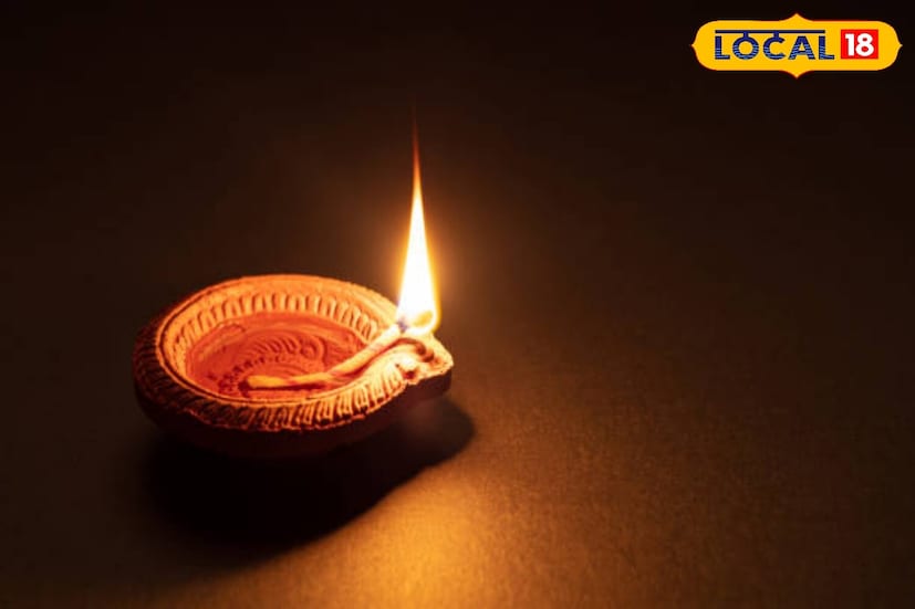 दिवा घराच्या प्रत्येक कोपऱ्यात फिरवावा. तो वाईट आत्म्यांना दूर ठेवतो. दिवा लावल्याने घरात शांती, आनंद येतो आणि कुटुंब यमराजाच्या आशीर्वादाने सुरक्षित राहते.