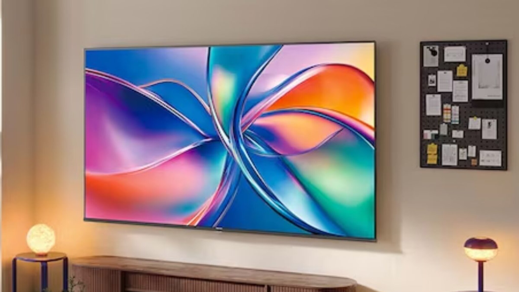 अर्ध्याहून कमी किंमतीत मिळतोय 43 इंचांचा दमदार स्मार्ट TV, सोडू नका संधी