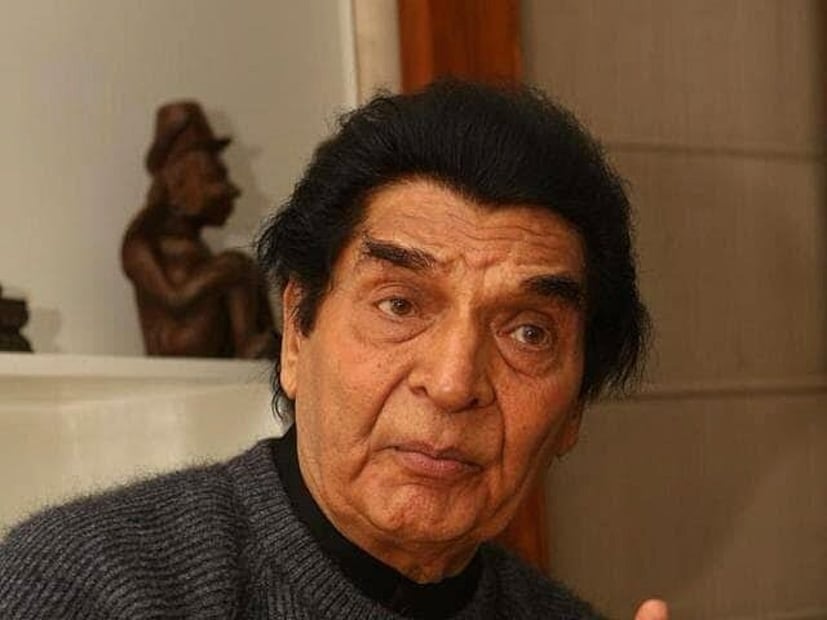  "मग त्या मुंबईत आल्या आणि निर्मात्यांना आम्हाला काम देण्यास सांगितलं. त्यानंतर काम येऊ लागली. जया भादुरींना 'गुड्डी' मध्ये कास्ट करण्यात आले आणि मीही... 'गुड्डी' हिट झाल्यावर लोक एफटीआयआयला गांभीर्याने घेऊ लागले."