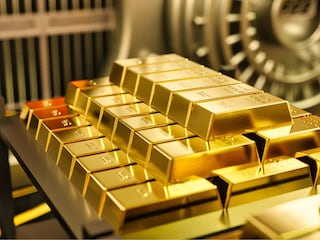 चीनने सगळा डावच पलटला, आता सोनं खरेदी करणं महागणार, कारण काय? चीनने सगळा डावच पलटला, आता सोनं खरेदी करणं महागणार, कारण काय?