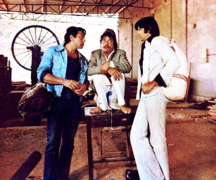 Dharmendra, Dharmendra news, Dharmendra underworld, Dharmendra movies, Dharmendra wife, Dharmendra update, Dharmendra attack, Dharmendra fight with underworld, Dharmendra son, Dharmendra age