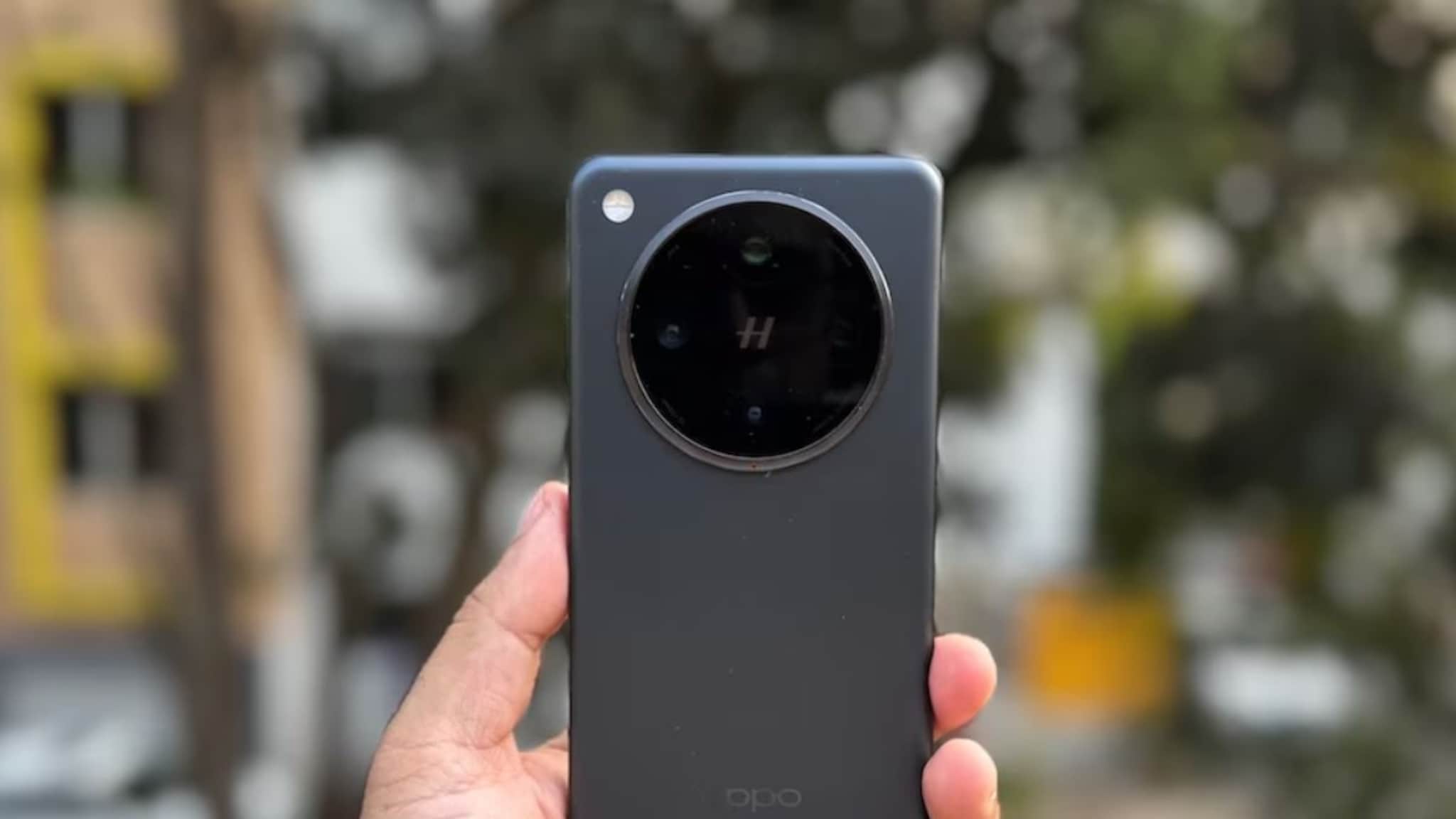 ₹10000 हून स्वस्त मिळतोय ओप्पोचा हा पॉप्यूलर फोन! खरेदीसाठी मोठी गर्दी