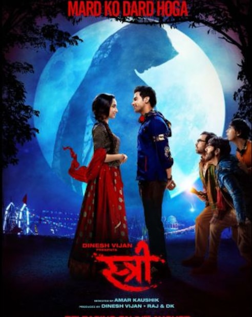 स्त्री : चंदेरी या छोट्या गावात गावातील हॉरर-कॉमेडी म्हणजे स्त्री हा सिनेमा आहे. एका गूढ आत्म्याची ही स्टोरी आहे. एक स्त्री आत्मा जो रात्रीच्या वेळी पुरुषांचे अपहरण करते आणि त्यांचे कपडे मागे ठेवते.  राजकुमार राव आणि श्रद्धा कपूर यांची जबरदस्त केमिस्ट्री या सिनेमात आहे. 