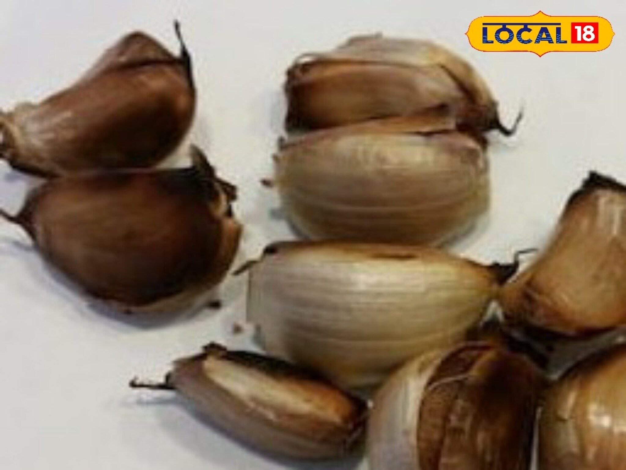 Roasted Garlic Benefits : रोज झोपण्यापूर्वी भाजलेला लसूण खा आणि चमत्कार पाहा, 'या' 4 समस्यांवर रामबाण उपाय..