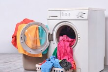 Vastu Tips: घरात वॉशिंग मशीन ठेवण्यासाठी ही दिशा टाळाच! 1 छोटी चूक सुधारल्यास इतका परिणाम