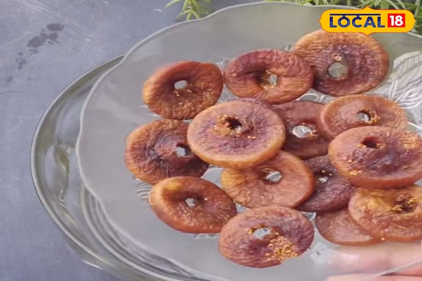 हे लाडू तुम्हाला निरोगी ठेवतात आणि ऊर्जादेखील प्रदान करते. हे लाडू इतके स्वादिष्ट लागतात की मुले आणि प्रौढ सर्वांनाच ते आवडतात. सर्वात चांगली गोष्ट म्हणजे ते बनवणे खूप सोपे आहे आणि तुम्ही ते आधीच बनवू शकता आणि हवाबंद डब्यात साठवू शकता.