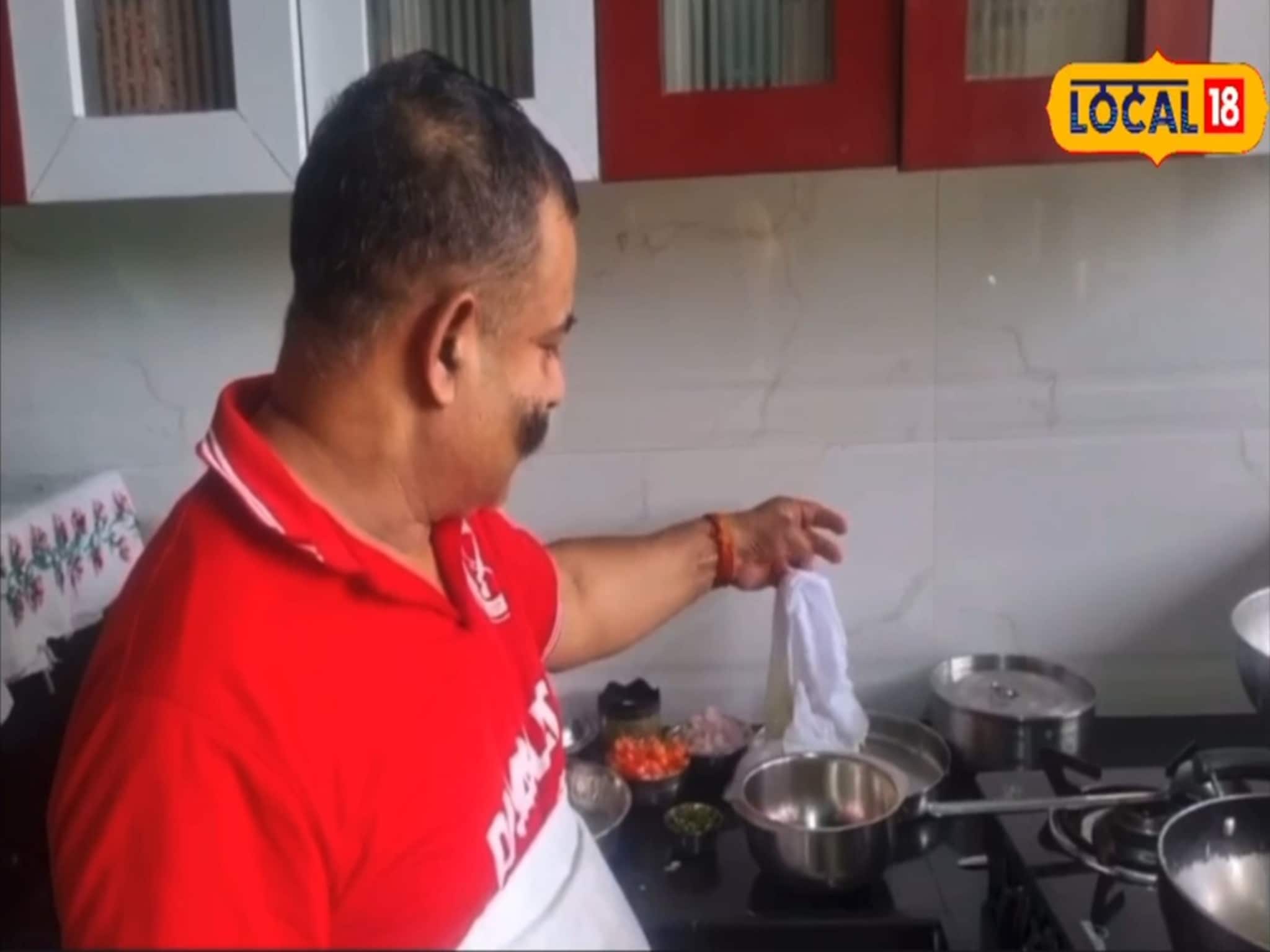 घरीच बनवा हेल्दी आणि चविष्ठ असे दुधी भोपळ्या कोपटे