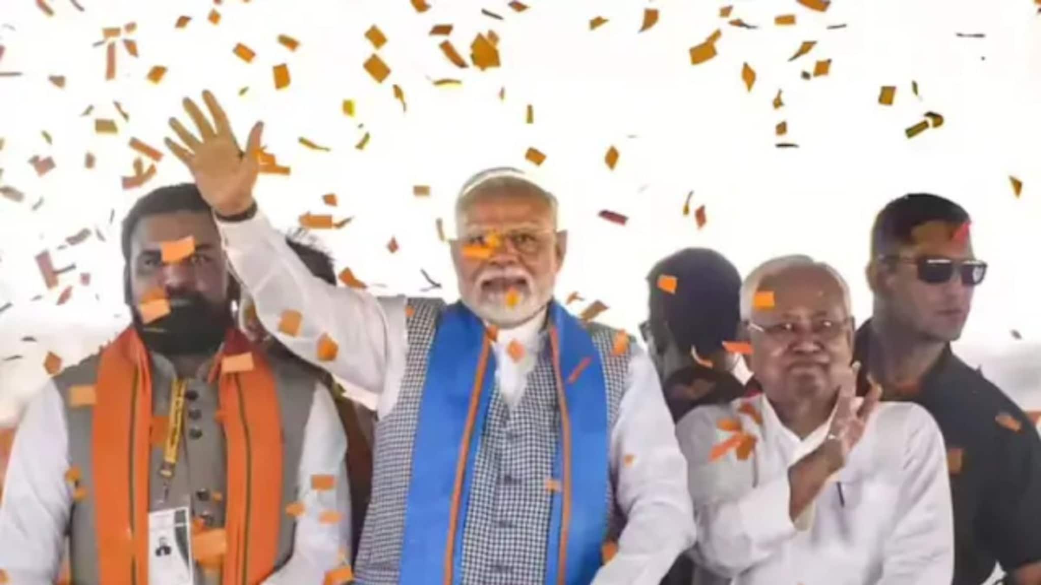 Explainer: बिहारमध्ये मोदींचा प्लॅन सक्सेस; जागा वाटपातील ऐतिहासिक बदलाची Inside Story, सुशासन बाबूंना सर्वात मोठा धक्का Explainer: बिहारमध्ये मोदींचा प्लॅन सक्सेस; जागा वाटपातील ऐतिहासिक बदलाची Inside Story, सुशासन बाबूंना सर्वात मोठा धक्का