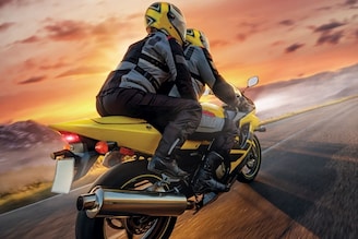 General Knowledge : बाईकची मागची सीट उंच का असते? खरं कारण तुम्हाला माहितीच नसेल