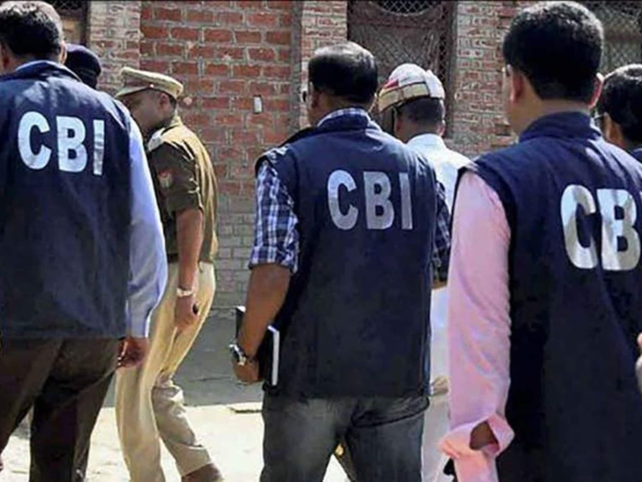 50 लाखांची मागणी, 22 लाखांत झाली डील, नाशकात बड्या केंद्रीय अधिकाऱ्याला रंगेहाथ अटक