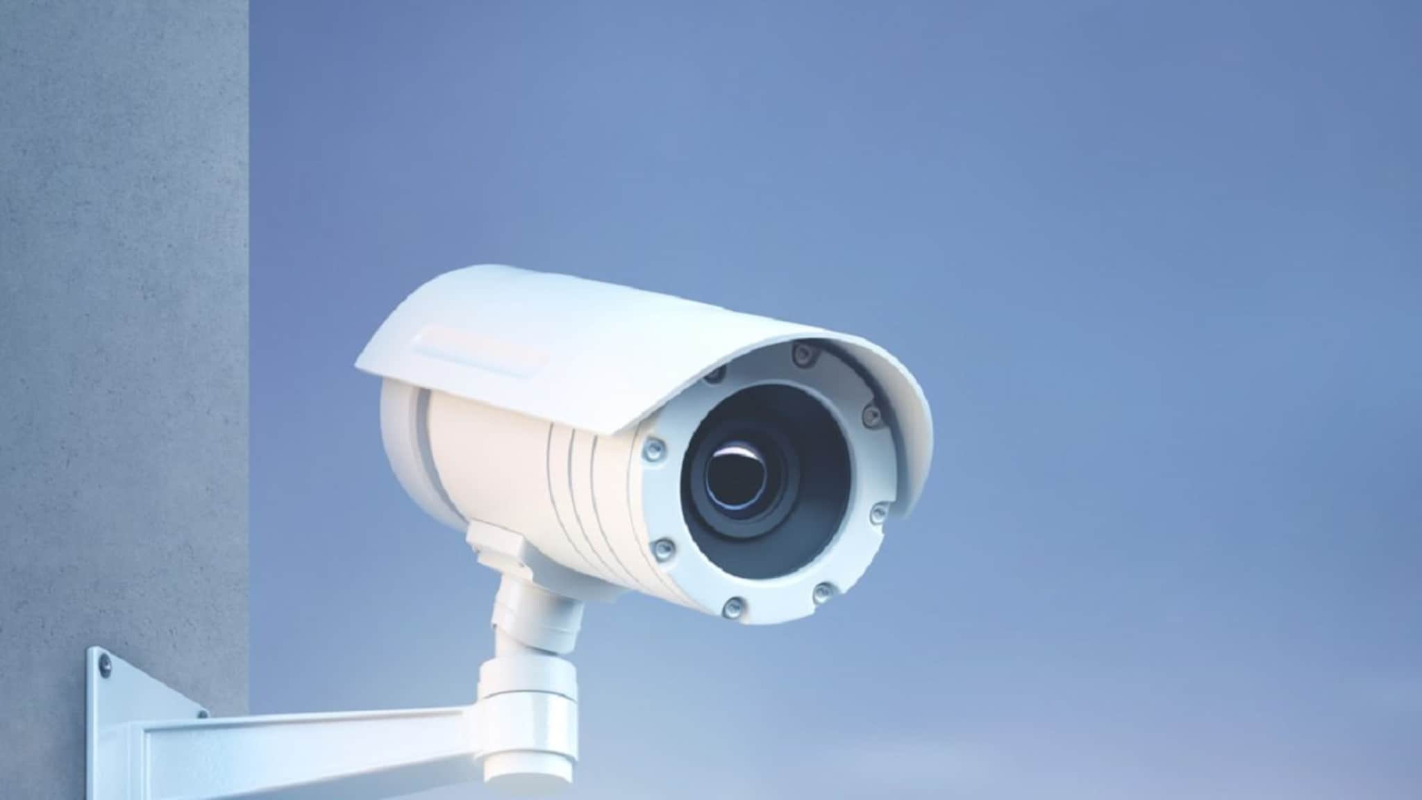 घरात CCTV कॅमेरा लावाल असेल तर या गोष्टींकडे ठेवा लक्ष! थोडीशी चूक पडेल महागात